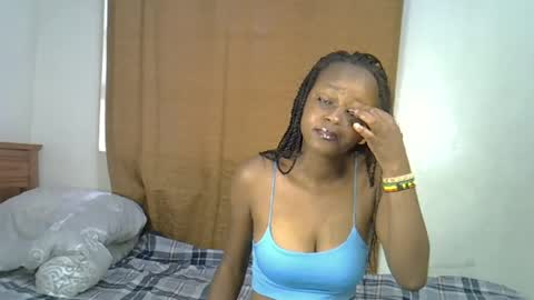 prettytess online show from May 11, 6:30 am