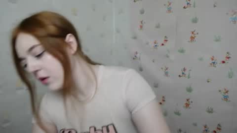 Snapshot of prettyvalerii_ chatting on October 22, 1:44 pm Valeri online show from October 22, 1:44 pm