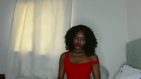 Snapshot of prettyvii chatting on September 13, 9:53 am prettyvii online show from September 13, 9:53 am