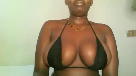 prettyvishy online show from February 25, 6:47 am