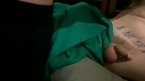 Snapshot of prettywildd chatting on December 19, 8:13 pm Pretty locos online show from December 19, 8:13 pm