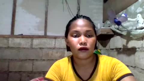 prettyyanglady online show from February 22, 9:52 am