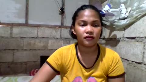 prettyyanglady online show from February 23, 12:19 am