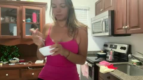 prettyyykittyyy22 online show from May 16, 3:22 pm