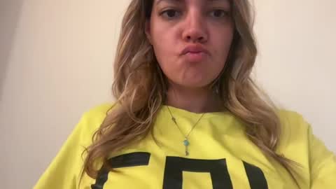 prettyyykittyyy22 online show from July 4, 5:02 am