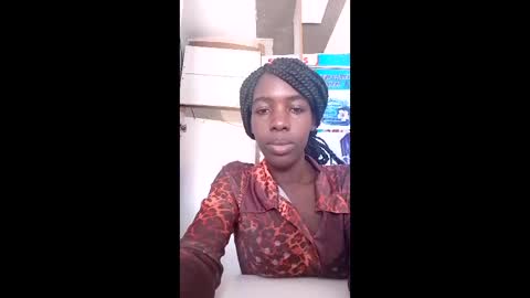 prettyzuzu online show from February 2, 10:25 am