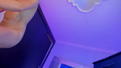 Snapshot of pretygirltsxxx chatting on April 9, 12:10 pm pretygirltsxxx online show from April 9, 12:10 pm