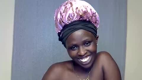 pretysexxy online show from March 25, 3:40 pm