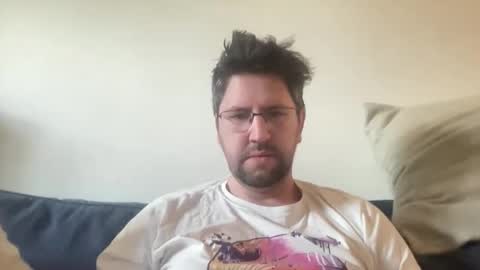 Snapshot of previewh chatting on March 28, 1:43 pm PreviewH online show from March 28, 1:43 pm