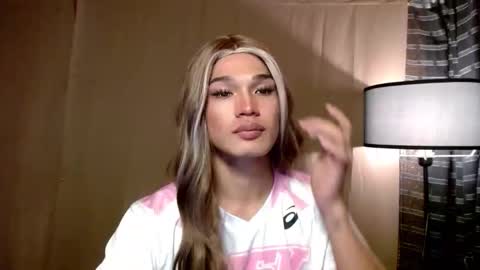 TINA  online show from December 4, 4:05 pm