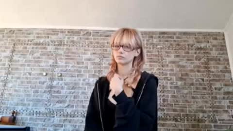 Stella online show from April 5, 8:11 am