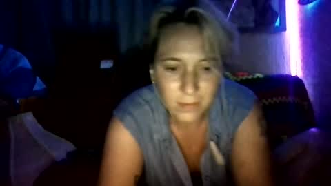 primal_darling online show from July 7, 1:52 am