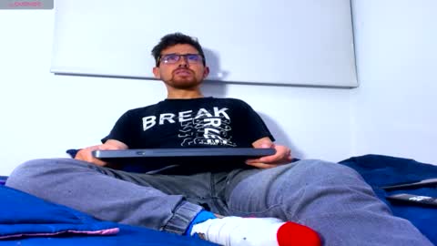 Snapshot of prince1_dark chatting on January 10, 4:03 am Deivid online show from January 10, 4:03 am