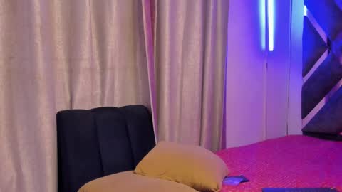 prince_arthur77 online show from December 19, 1:18 pm