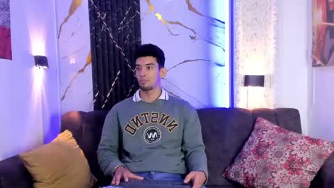Snapshot of prince_arthur77 chatting on May 9, 1:05 pm prince_arthur77 online show from May 9, 1:05 pm