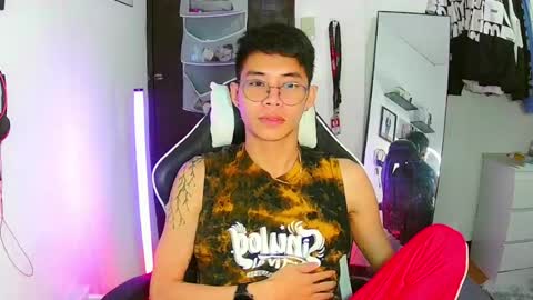 prince_harrison online show from May 22, 3:17 pm