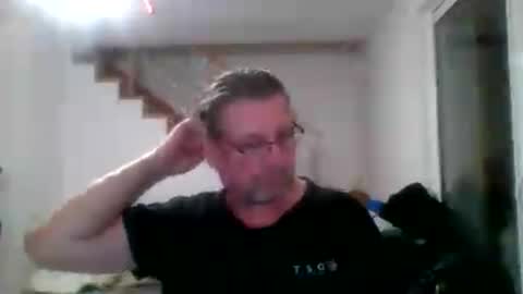chris online show from June 18, 1:39 am