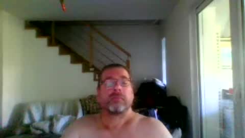 chris online show from July 6, 8:22 am