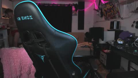 Snapshot of prince_nik chatting on November 28, 7:38 pm prince online show from November 28, 7:38 pm