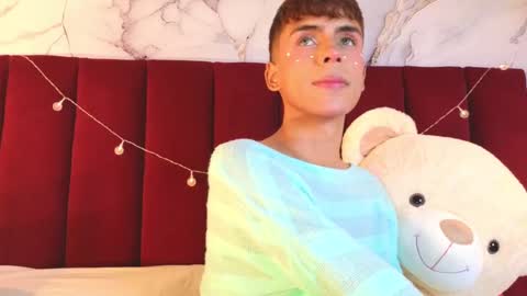 PRINCEPOPPY  online show from October 2, 8:49 pm