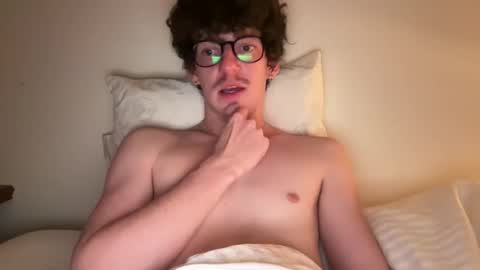 Peaches online show from October 3, 2:19 am