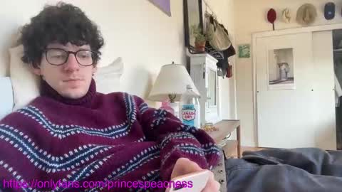 Peaches online show from February 14, 6:15 pm