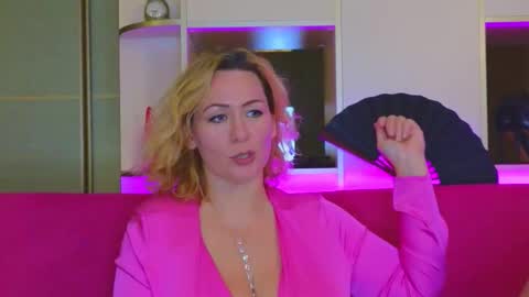 Kira and Paul online show from November 11, 4:51 pm