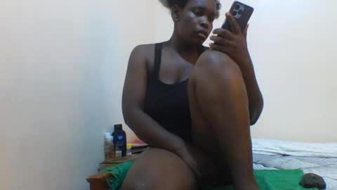 Snapshot of princess_cutie chatting on June 13, 8:56 am princess online show from June 13, 8:56 am