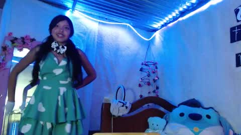 Snapshot of princess_elia chatting on October 15, 11:05 pm Elia online show from October 15, 11:05 pm