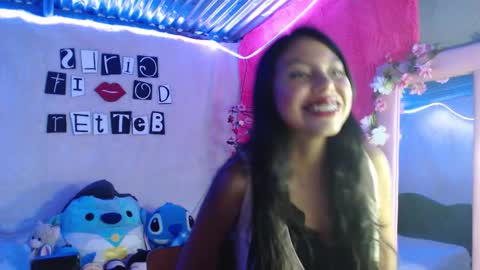 Snapshot of princess_elia chatting on November 10, 9:14 pm Elia online show from November 10, 9:14 pm