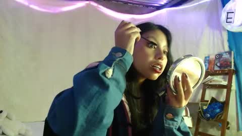 Snapshot of princess_elia chatting on December 1, 10:04 pm Elia online show from December 1, 10:04 pm