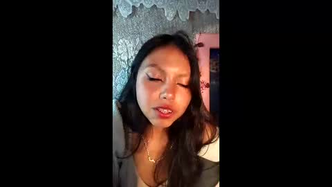  Elia  online show from February 4, 1:33 am