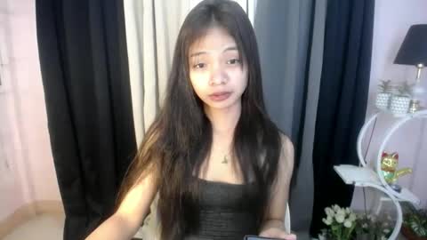 Snapshot of princess_luxe chatting on March 15, 8:48 pm Cutie Princess online show from March 15, 8:48 pm