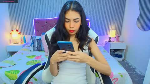 princess_skinny18 online show from June 7, 7:39 pm