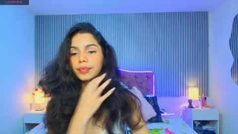 princess_skinny18 online show from June 8, 1:28 am