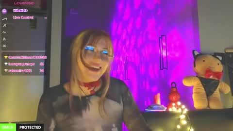Snapshot of princess_sofiee chatting on April 17, 8:56 pm Yo Im Sofiee online show from April 17, 8:56 pm