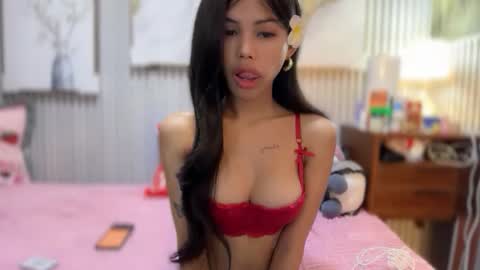 Snapshot of princess_stellaxx chatting on October 20, 3:18 am Estela online show from October 20, 3:18 am