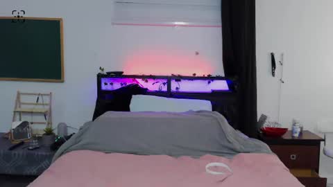 Princessavavictoria online show from June 17, 1:52 am