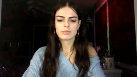 Snapshot of princesselysia99 chatting on December 6, 3:52 am Princess Elysia online show from December 6, 3:52 am