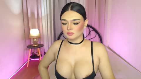 PrincessDONT FORGET TO FOLLOW ME online show from July 9, 5:50 pm
