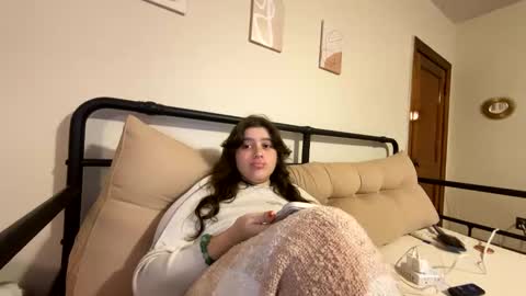 princessviccxo online show from September 28, 12:05 am