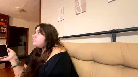 princessviccxo online show from October 24, 7:38 am