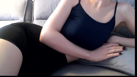 Snapshot of princessof_lust chatting on November 5, 5:07 am Kris3 online show from November 5, 5:07 am