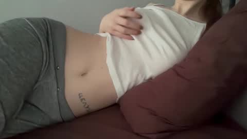 Snapshot of princessof_lust chatting on December 14, 6:41 am Kris3 online show from December 14, 6:41 am