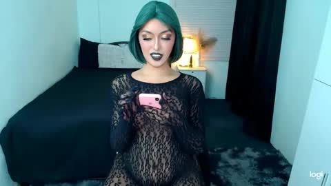 Love online show from March 7, 10:56 am