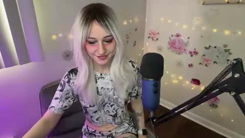 Starr online show from August 6, 8:44 pm