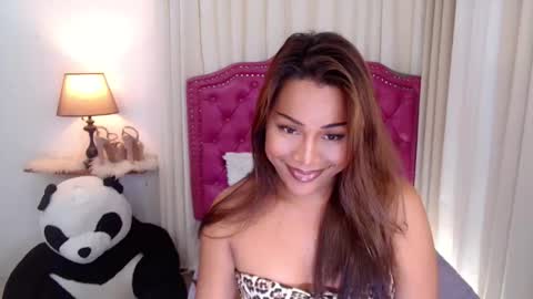 Snapshot of princessyanzy chatting on October 22, 11:59 pm princessyanzy1 online show from October 22, 11:59 pm