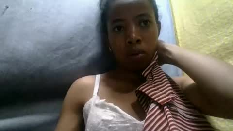 Snapshot of prisca880319 chatting on April 28, 9:36 am prisca880319 online show from April 28, 9:36 am