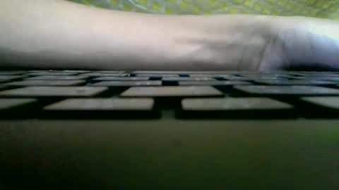 Snapshot of prisca880319 chatting on May 17, 5:38 am prisca880319 online show from May 17, 5:38 am