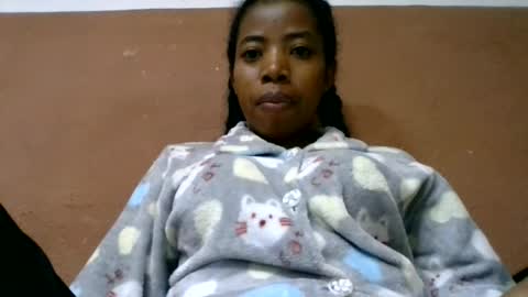 Snapshot of prisca880319 chatting on July 21, 5:04 pm prisca880319 online show from July 21, 5:04 pm